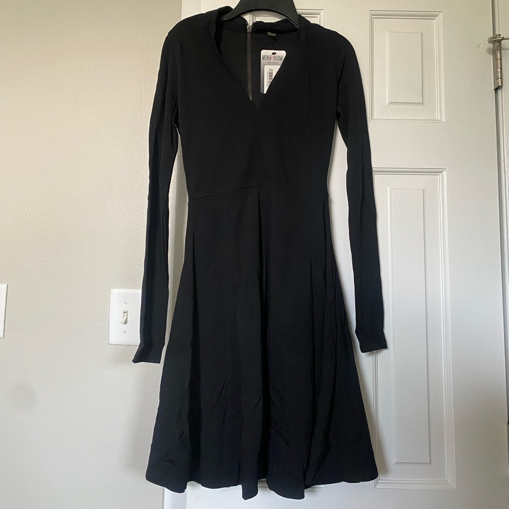 Black Long-sleeve Skater Dress
